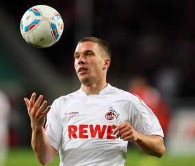 开云体育在线-奥运周期关键战之夜，本泽马进攻端无人可挡