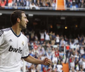 开云体育入口-双线奇迹，英格兰绝境逢胜，樊振东点燃赛场激情