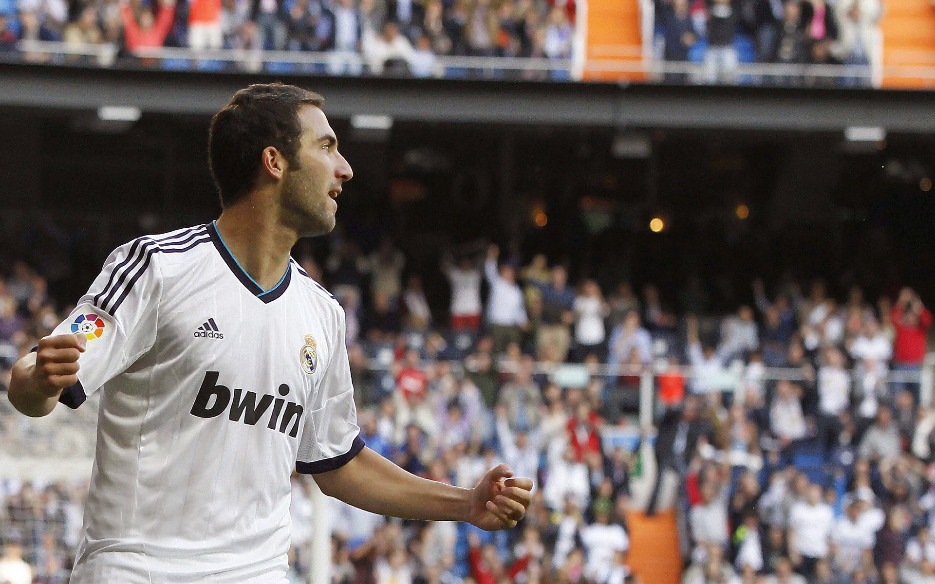 库里神射破天山，公牛客场力克新疆