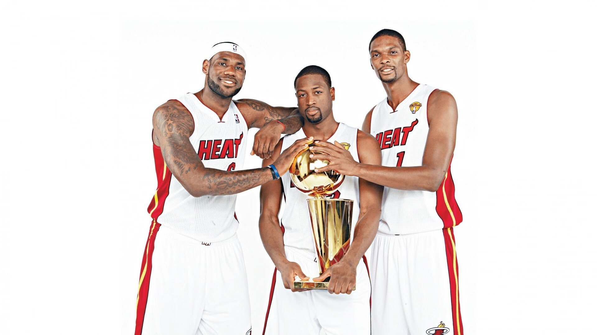 绝杀时刻，黄鸭组合点燃赛场—中国队逆境中绽放的羽球之光