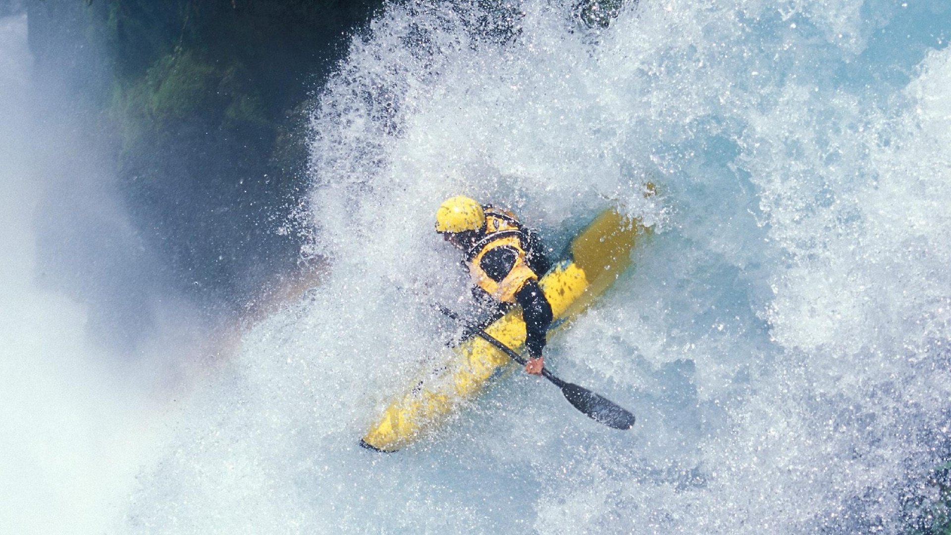 赛道与球场的双重奏，F1新赛季揭幕战与广厦队终结湖人