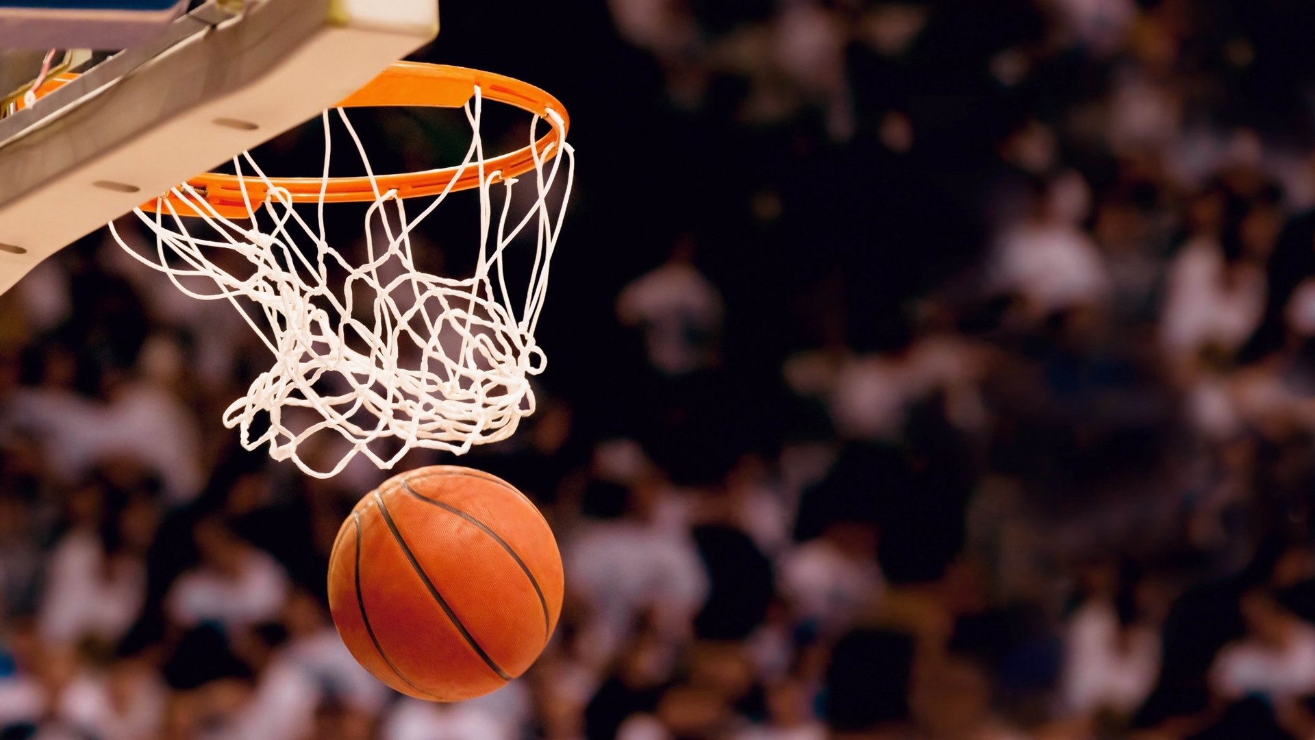 当东北虎撕碎布鲁克林，乔治的孤星之夜与吉林队那一场不属于NBA的胜利